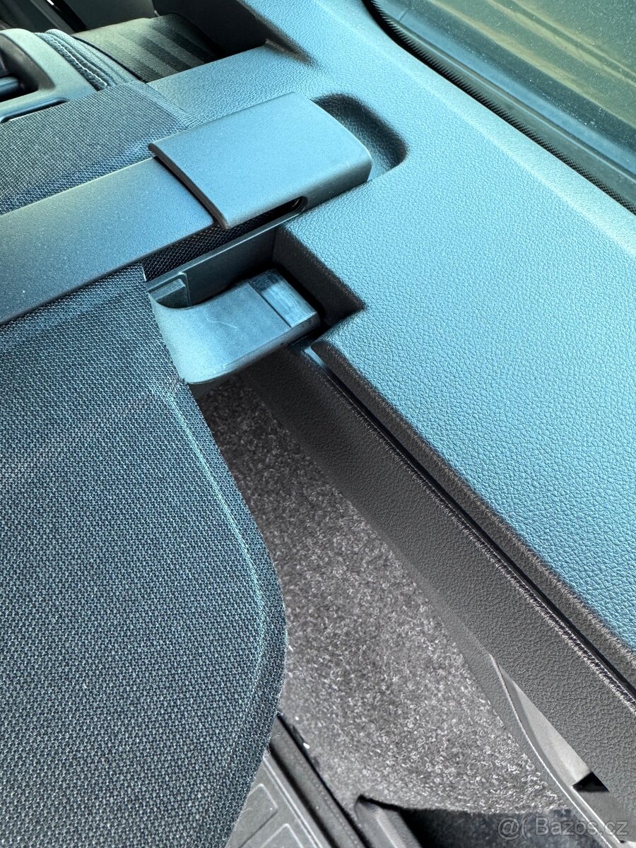 Výsuvná roleta do kufru Škoda Octavia IV - 4