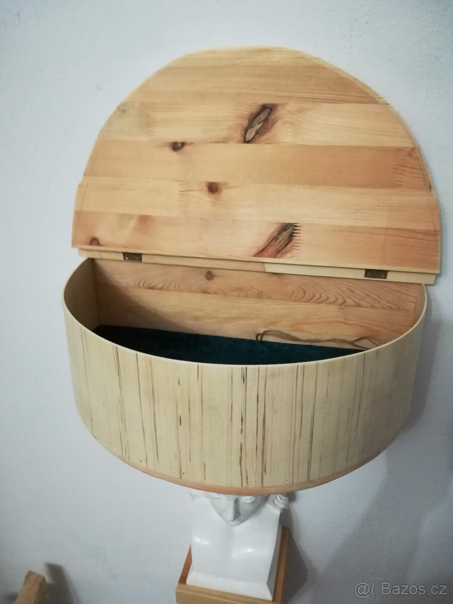 Stary secesní konzolový stolek - 4