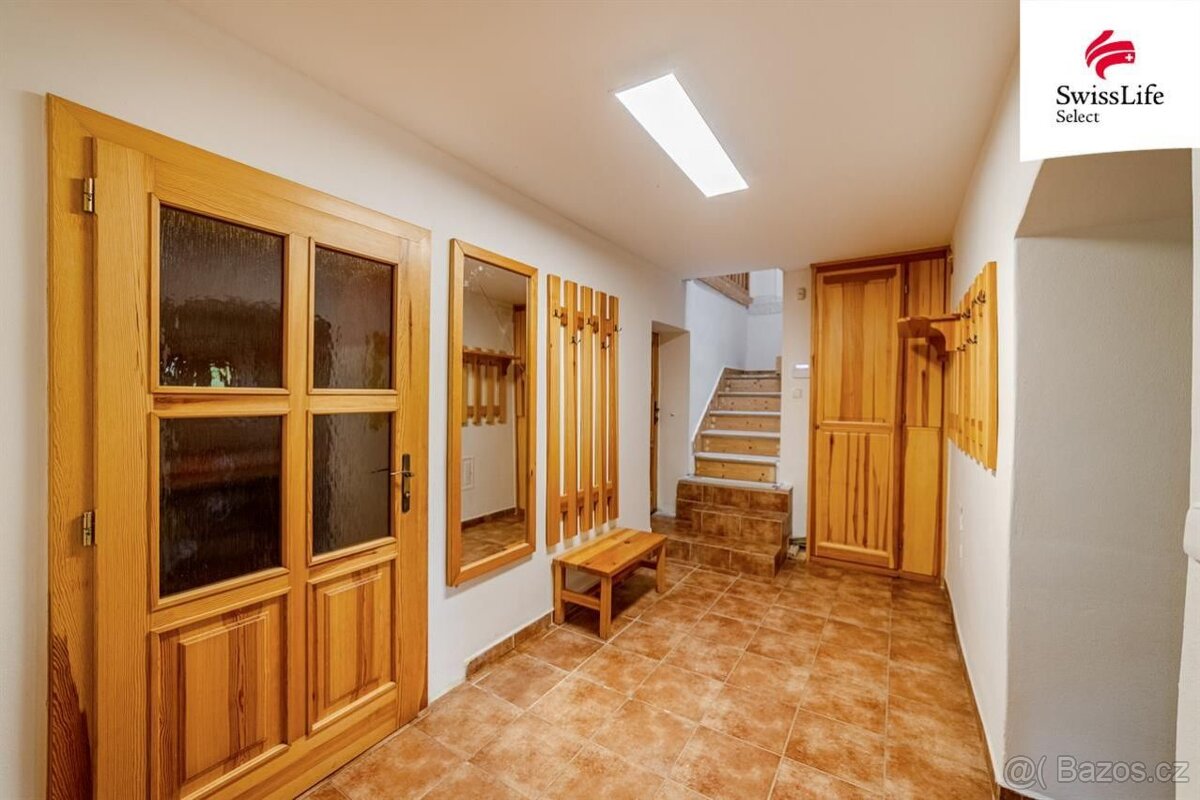 Prodej rodinného domu 204 m2, Křešice - 4