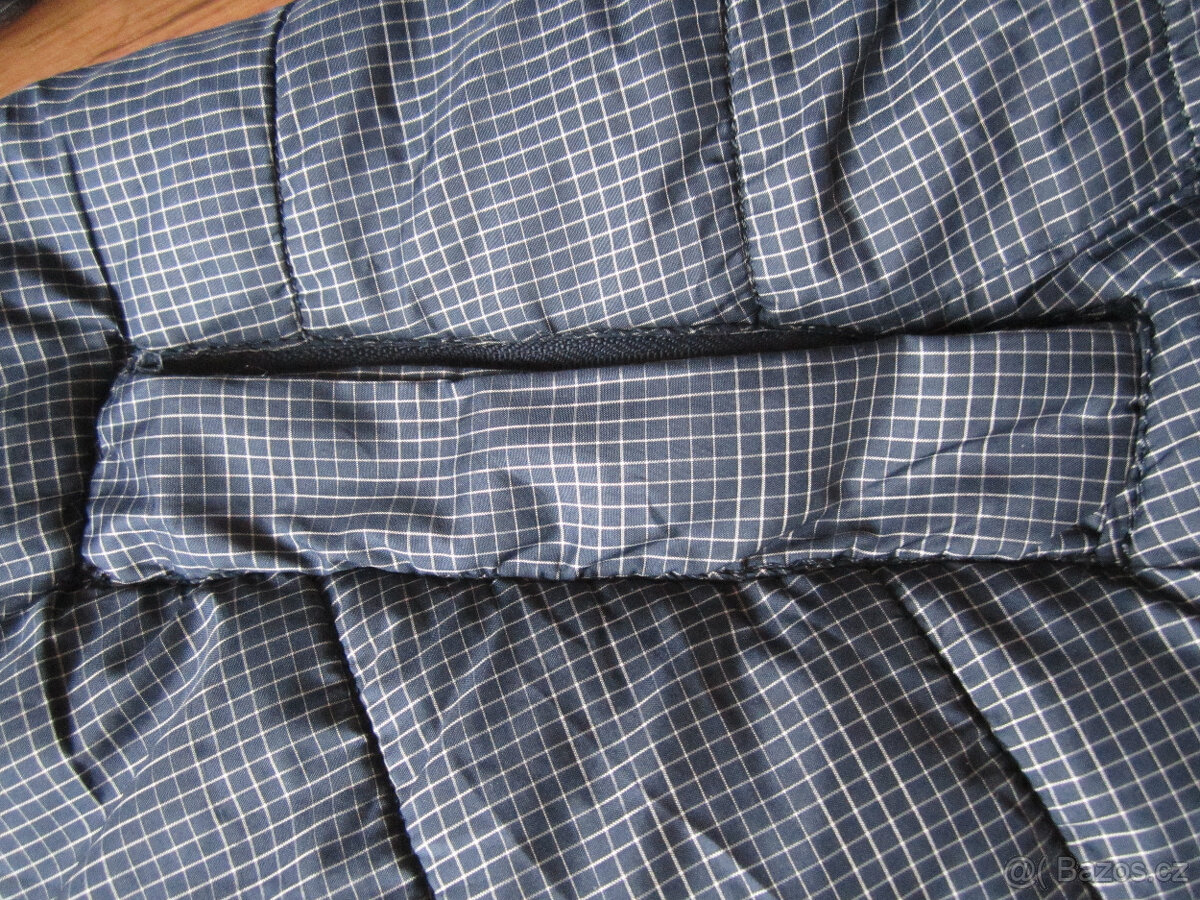 Prošívaná zimní bunda / kabát M/L, lehká a teplá - 4