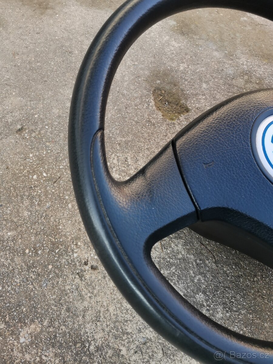 VW tříramenný volant - 4
