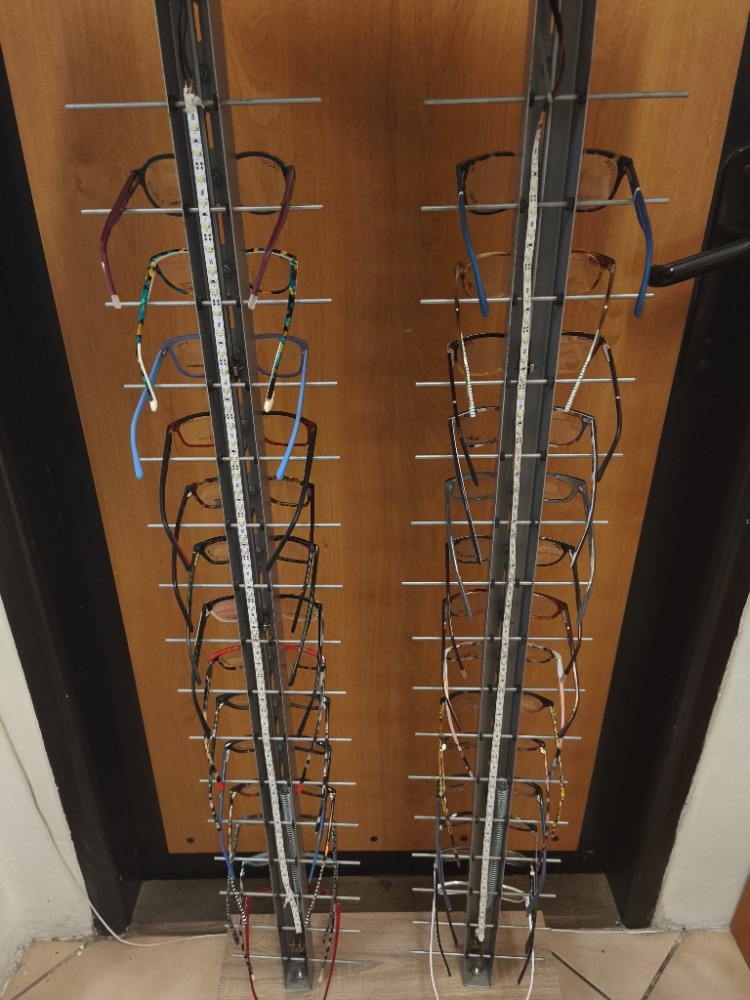 Samostatný dvojstojan na obruby. - 4