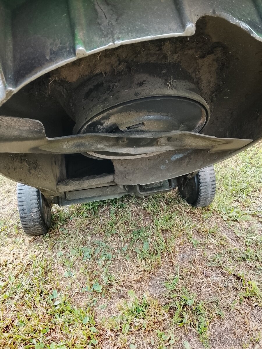 Benzínová sekačka s pojezdem - 4