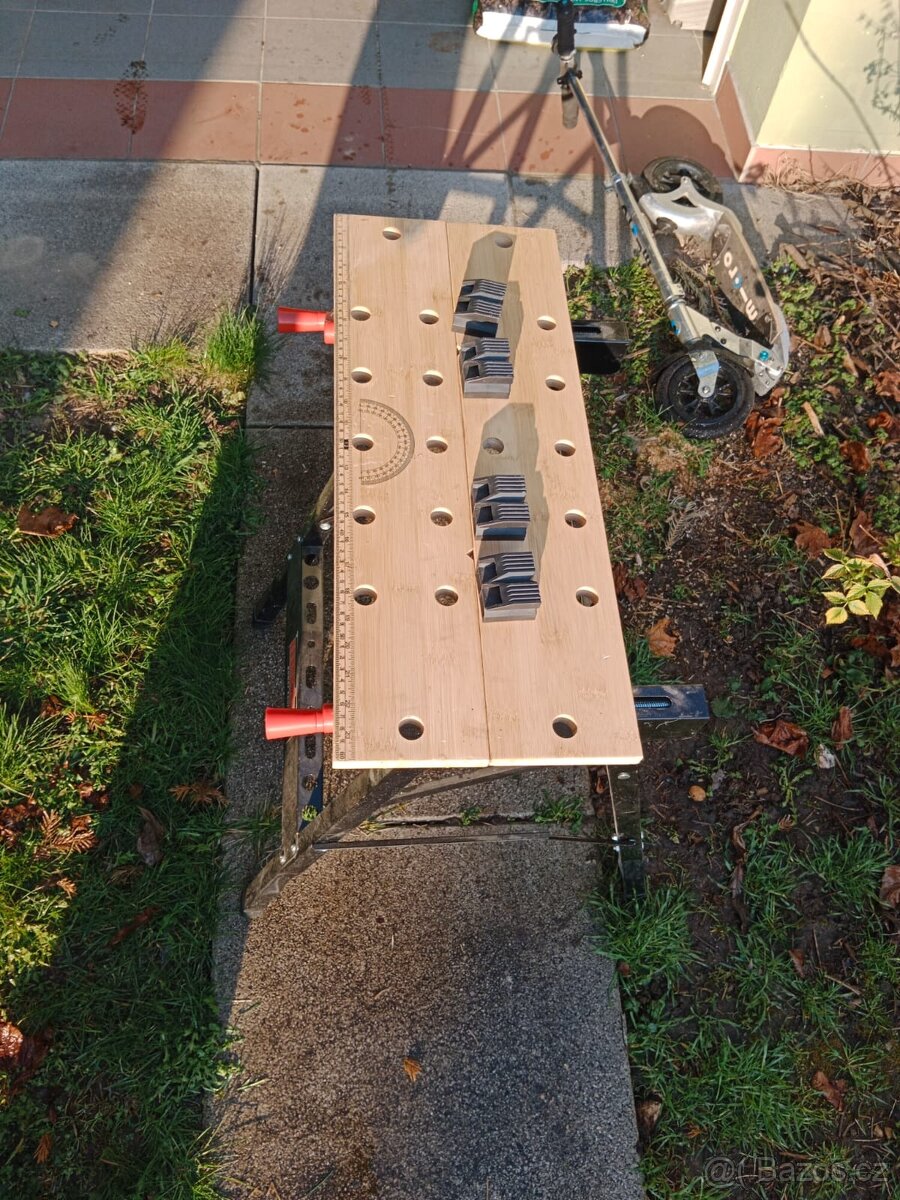 Pracovní stůl značky HECHT - 4