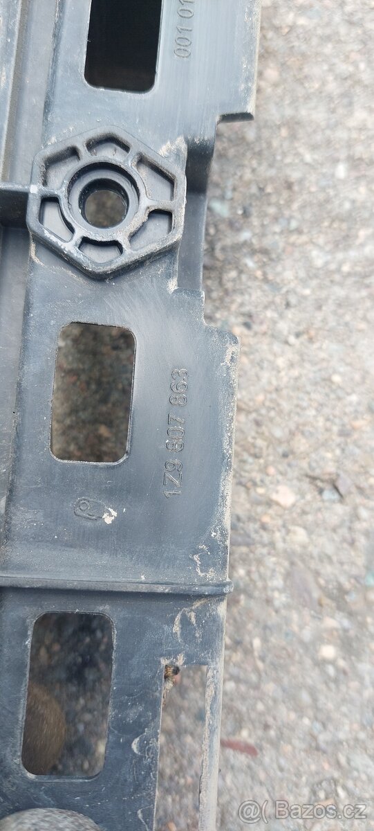 Držák zadní nárazníku - 4