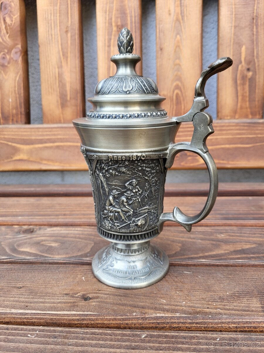 Cínový korbel s víčkem - 4