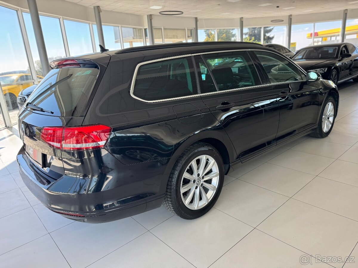 Volkswagen Passat 2.0TDI DSG 110kW Navi - 4