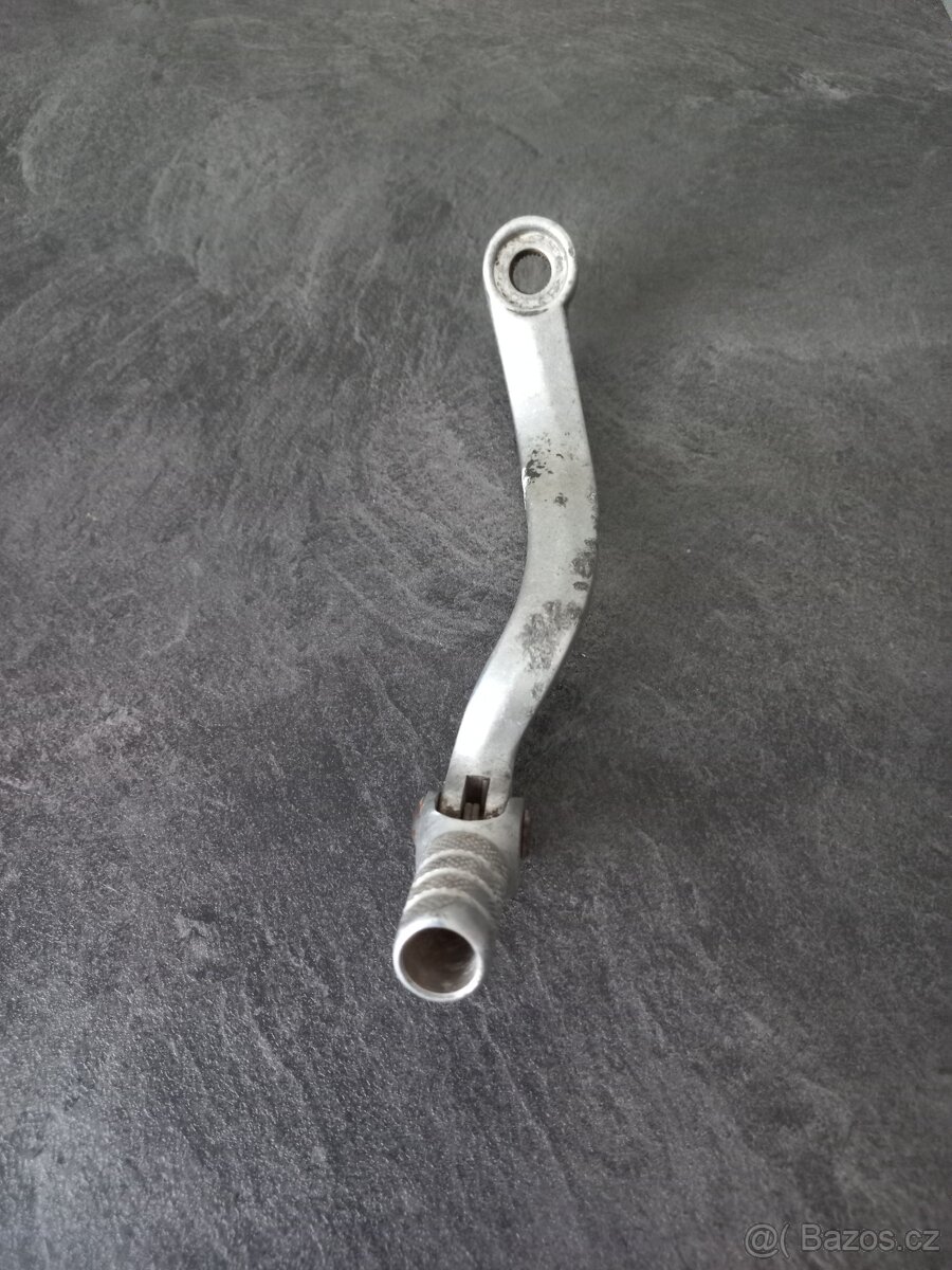 KTM 520 EXC - řadící páka