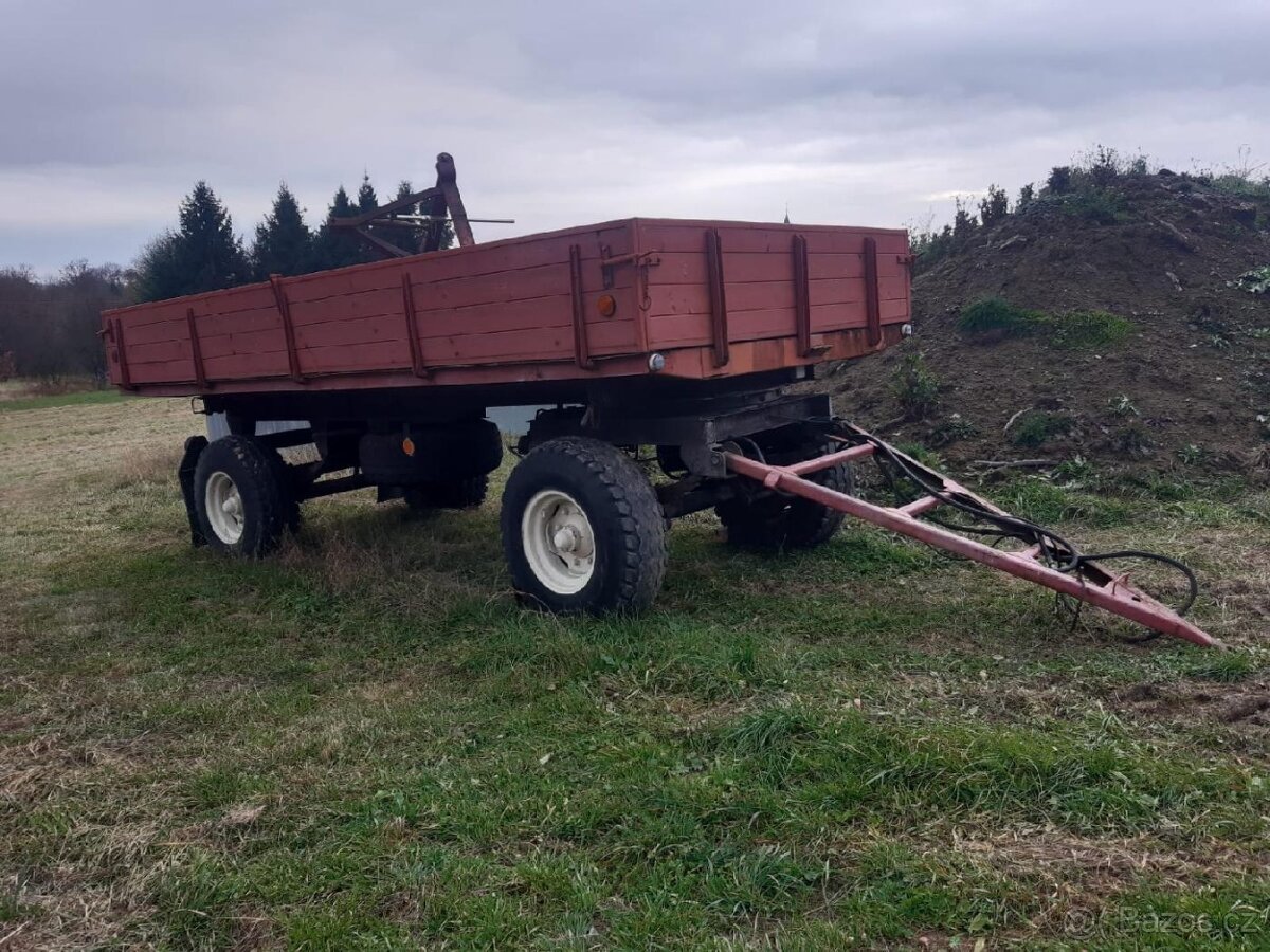 Traktor Zetor 6211 s vlekem - 4