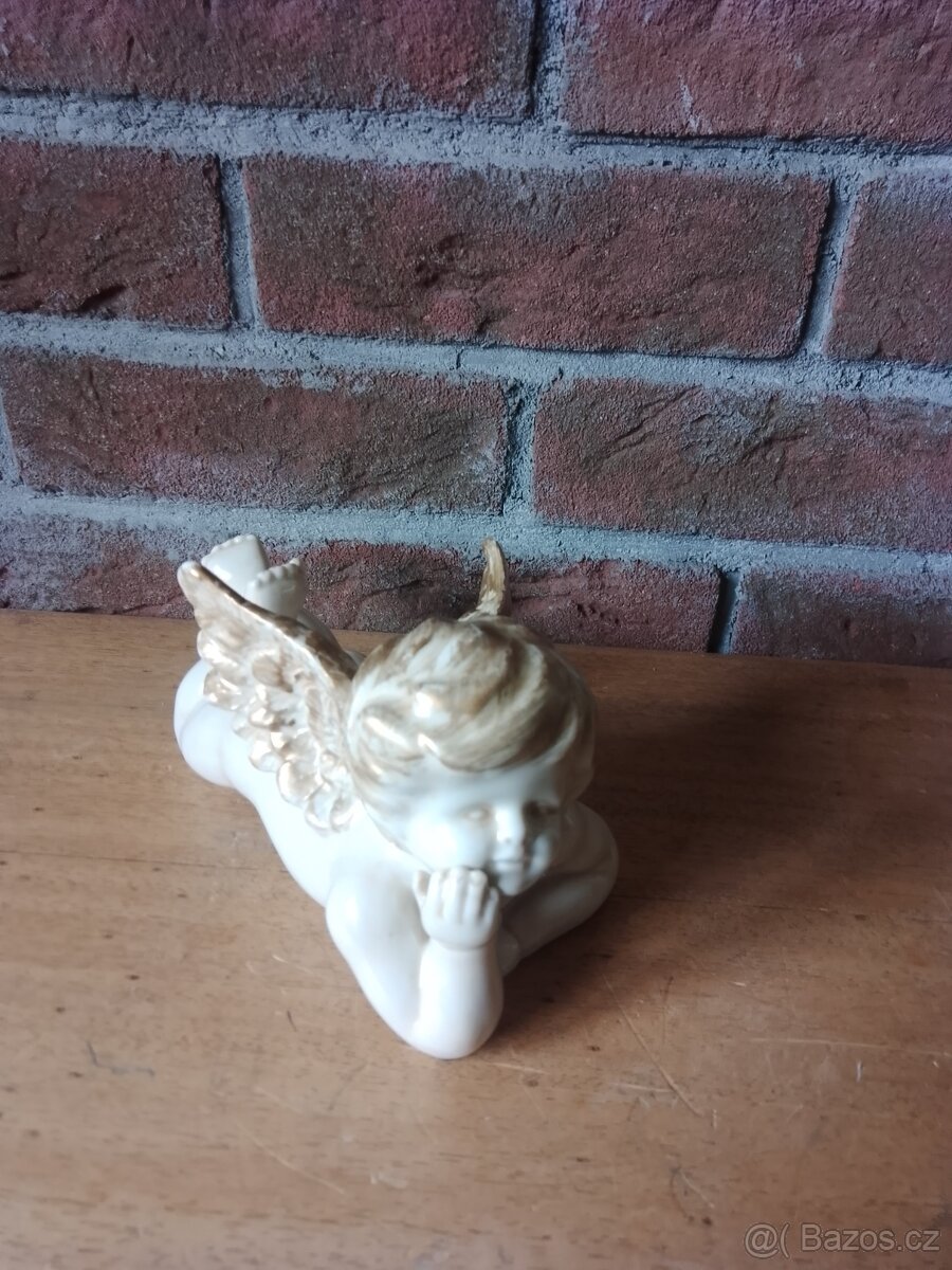 Andělé - 4