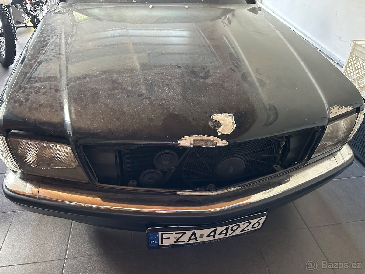 Mercedes SEC 500 - 4