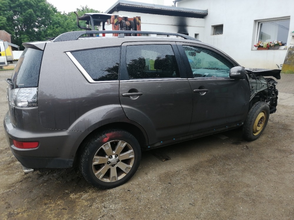 Mitsubishi Outlander 2.2 DID - 4