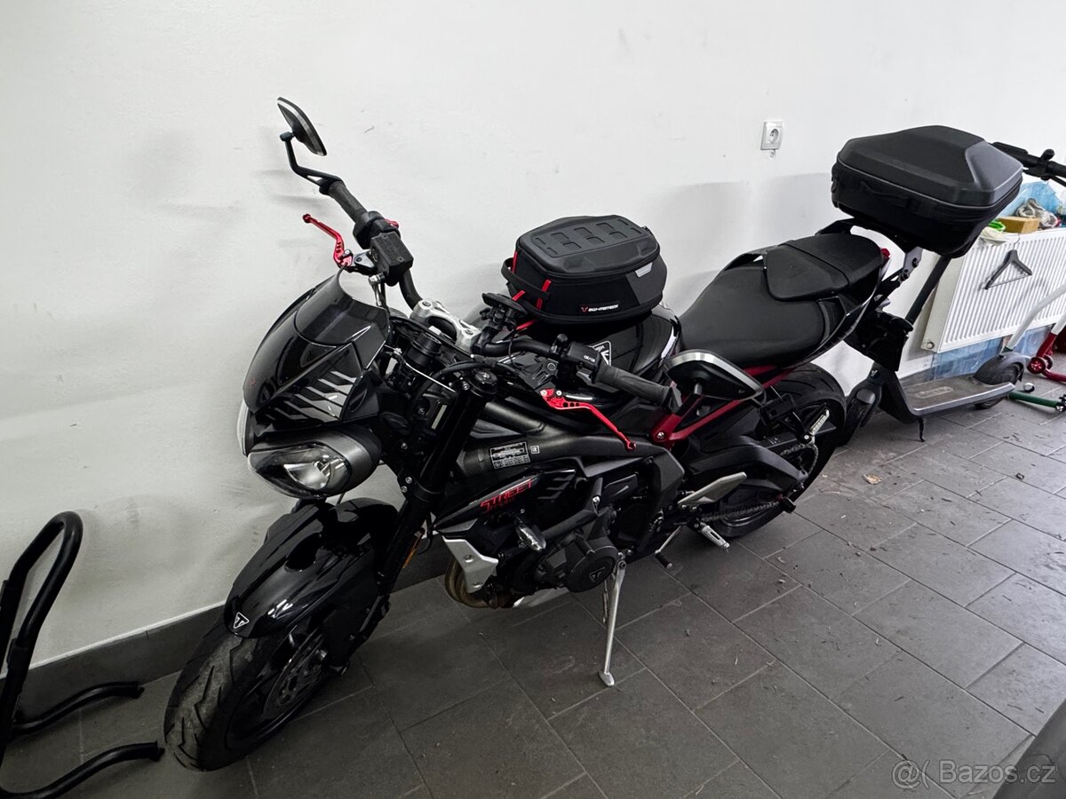 Triumph Streed Triple 765R - 4