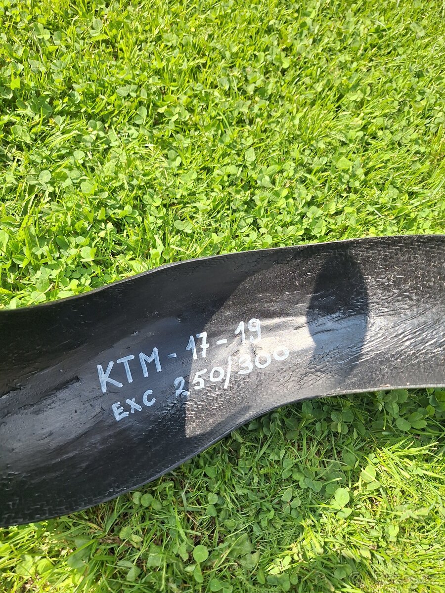 KTM EXC 300 2017-2019 kryt výfuku