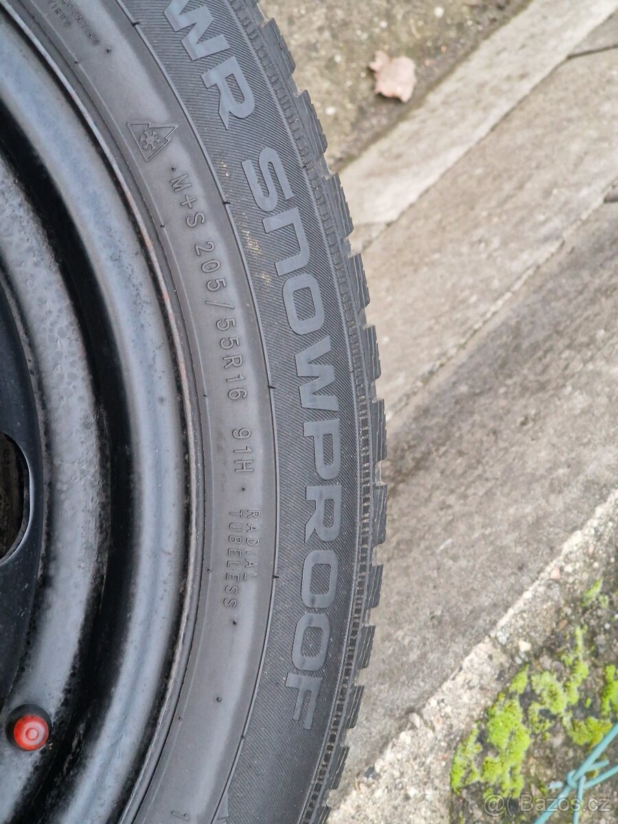 205/55/16 Zimní kola VW Golf VII 5x112 - 4