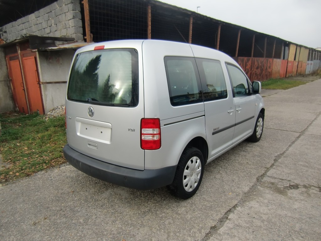 VW CADDY 1,2TSI Roncalli Edition - 4