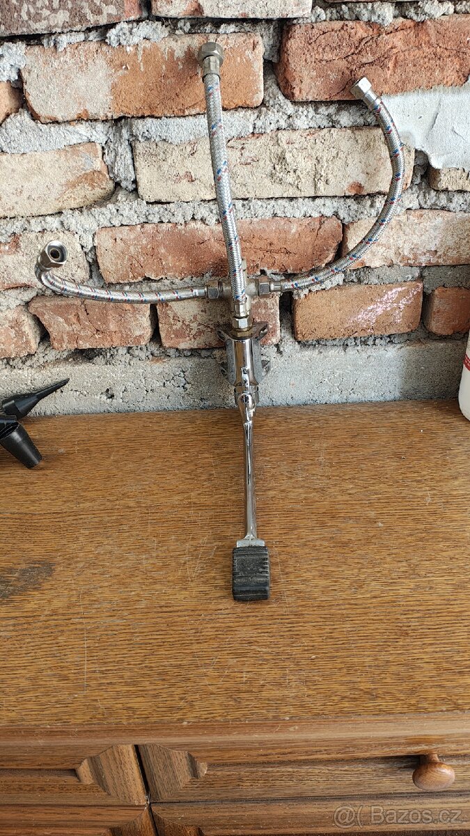 Jedno pedálová nášlapná vodovodní baterie směšovací - 4