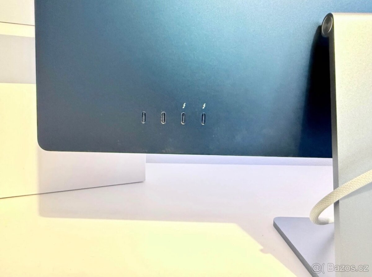 iMac 24 (2021) Apple M1 / 8GB RAM / 512GB SSD - 4