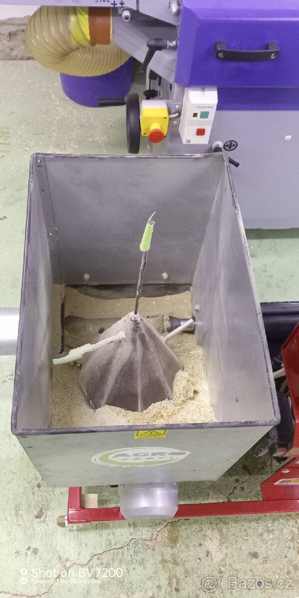 Prodám briketovací lis. - 4