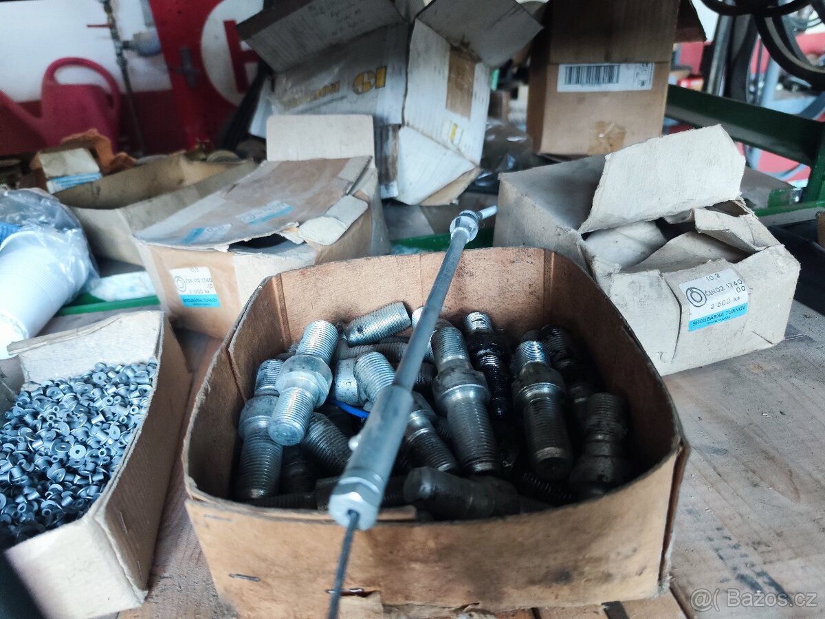 Náhradné diely - 4