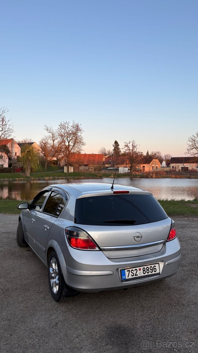 Opel Astra H 1.7cdti - 4