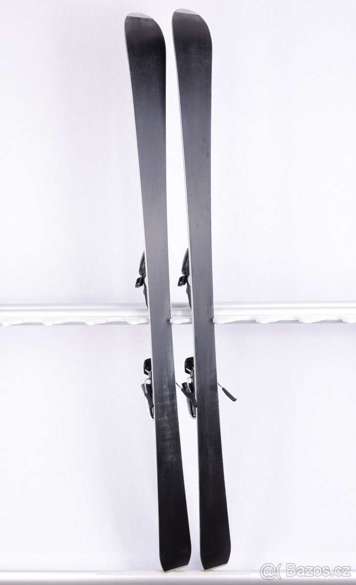 Použité lyže HEAD SHAPE SX BLACK EDITION 2023 - 4