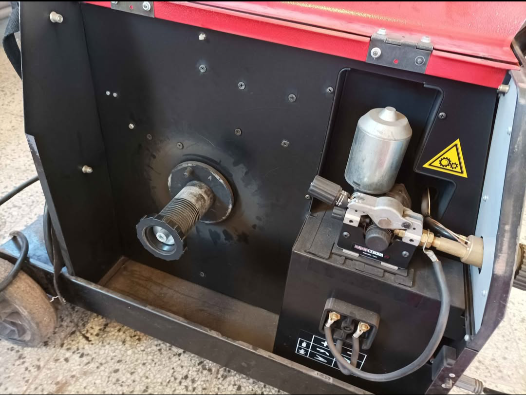 Svářečka CO2 profi - 4