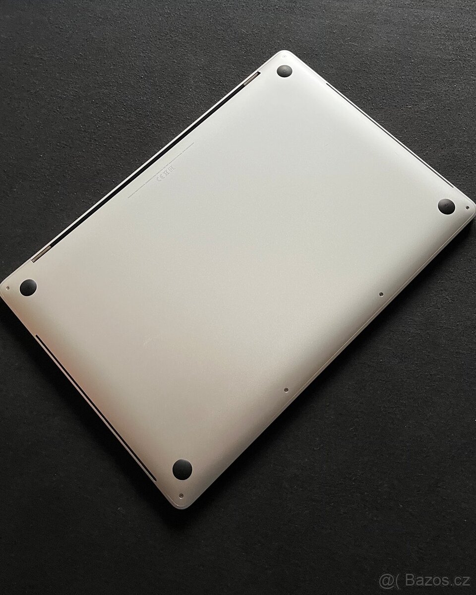 Macbook Pro 16 2019 i9/1TB/16GB/5500M - Top stav - 4