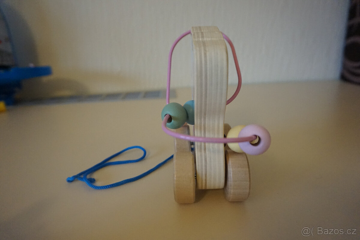 dřevěná tahací hračka slon s labyrintem - 4