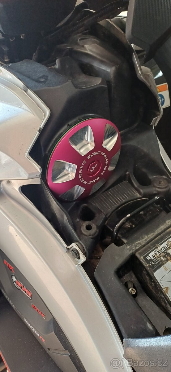 Can Am Outlander RJWC víčko filtrboxu - 4