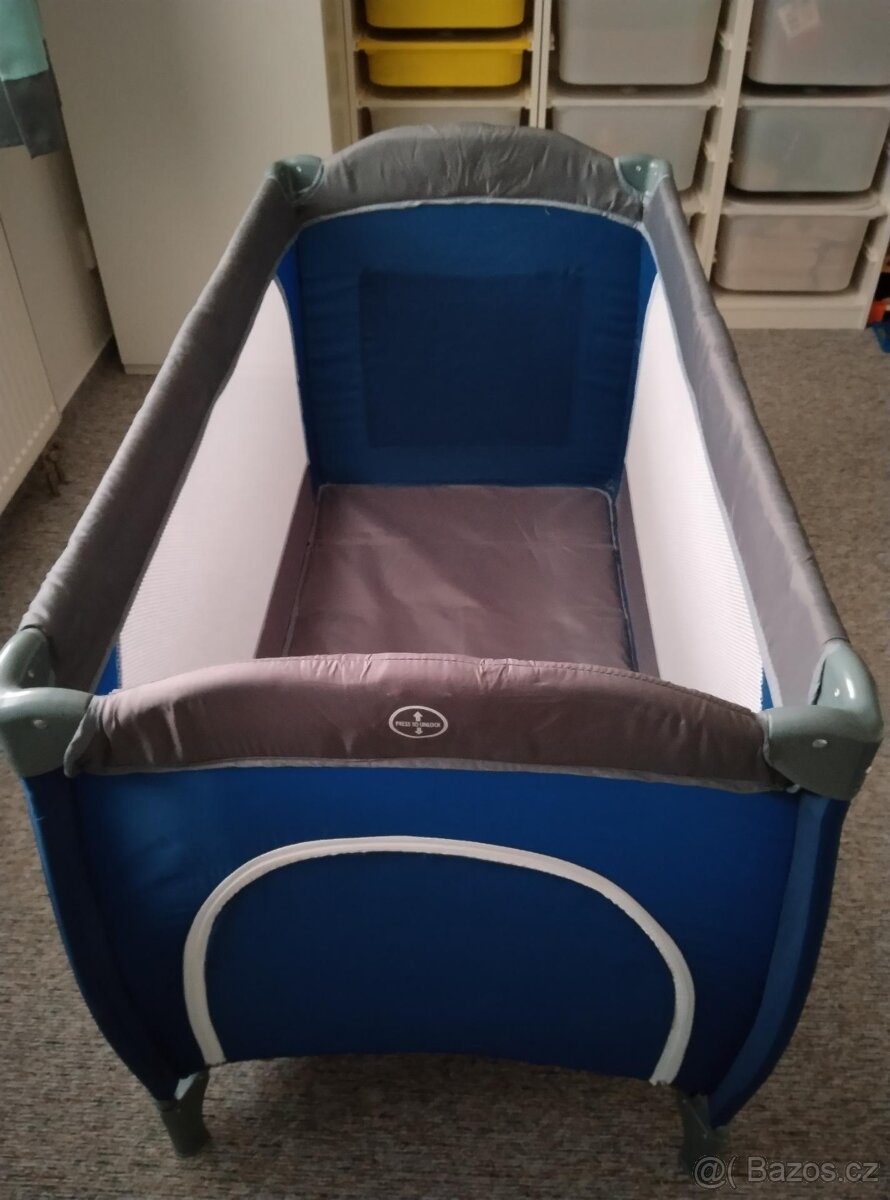 Cestovní postýlka - 4