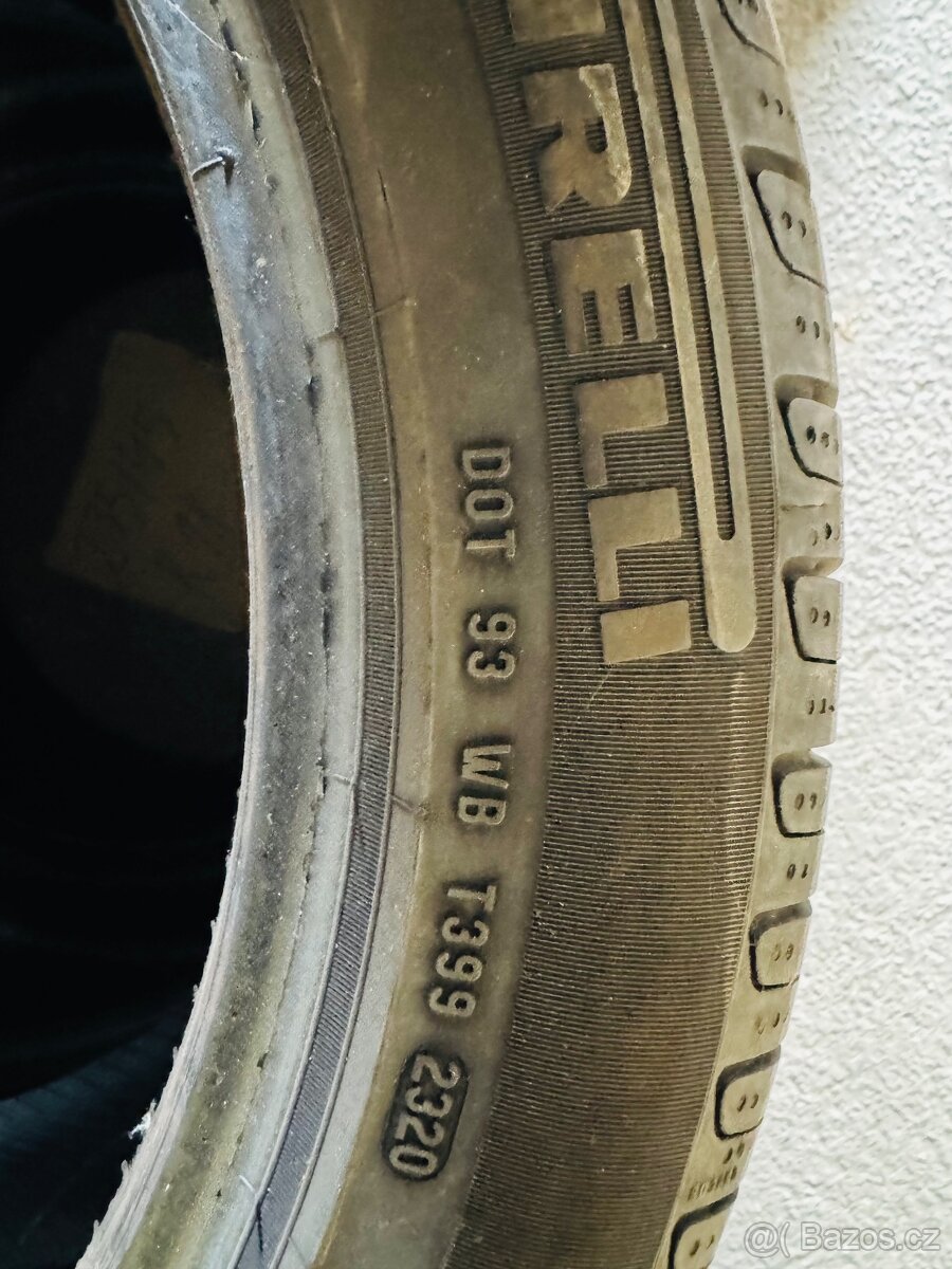 235/45/R18 Goodyear/Pirelli - 4