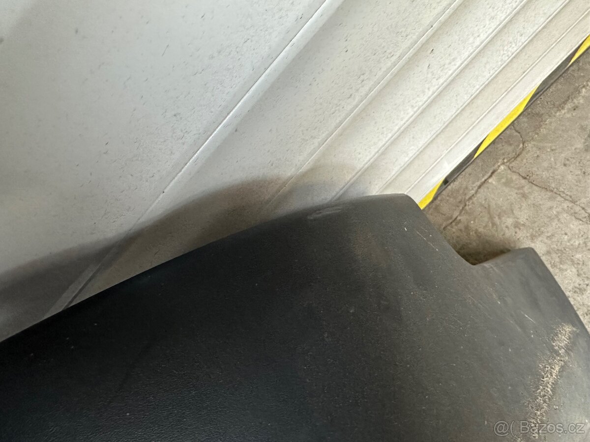 Zadní nárazník Volvo XC90 2005- - 4