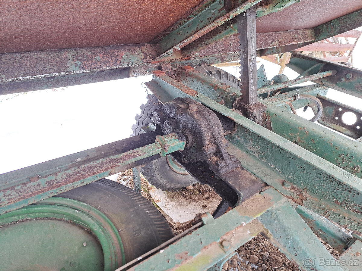 Valník za traktor 3,5 t - 4