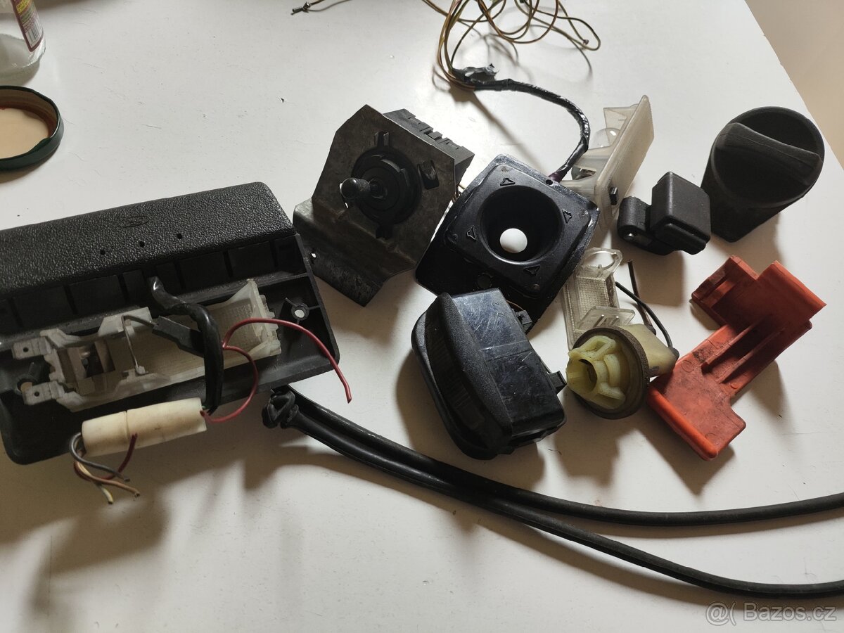 Ford Escort Díly - 4