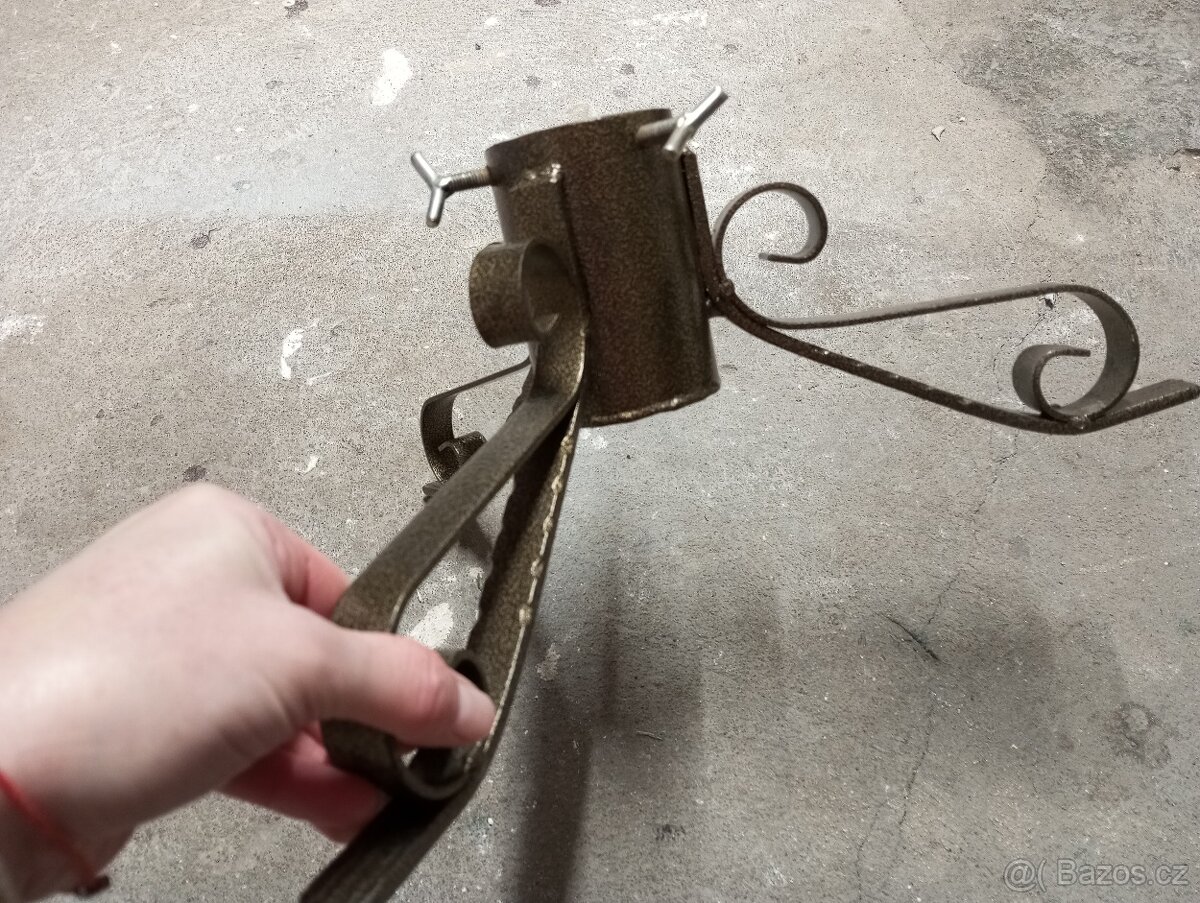 Stojan na vánoční stromek - 4