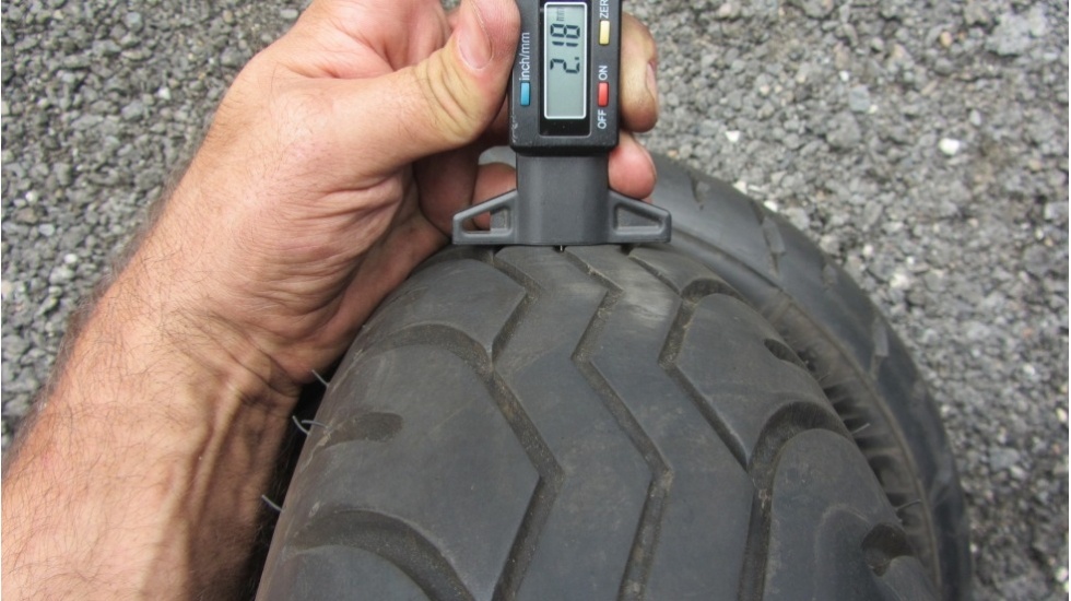 Metzeler 140/80/17, DOT3712 - 4