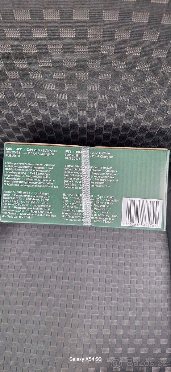 Nabíječka a baterie Parkside. - 4