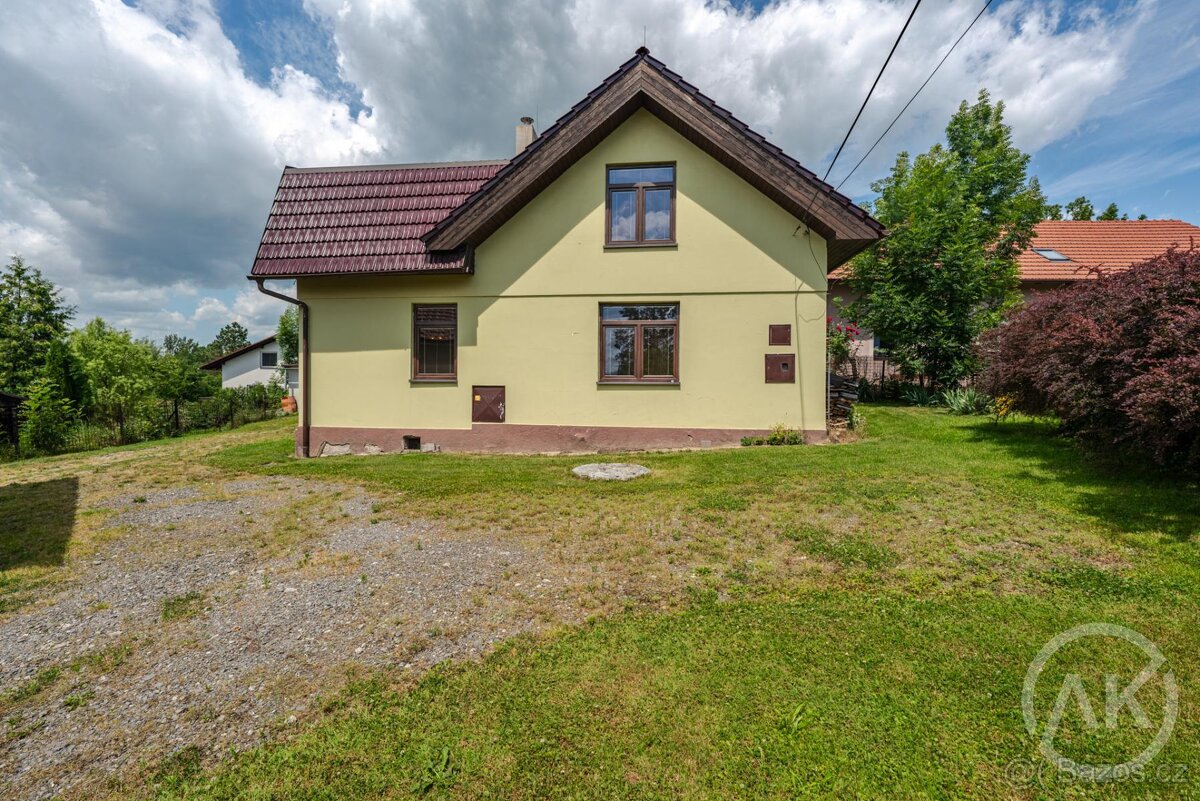 Prodej staršího domu s velkým pozemkem, Sedlnice - 4