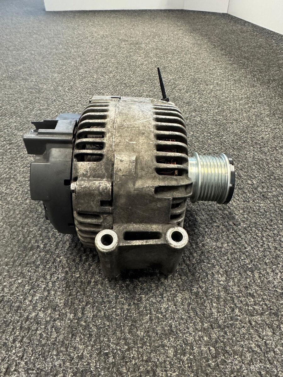 Alternátor Mercedes Sprinter 180A 14V - 4