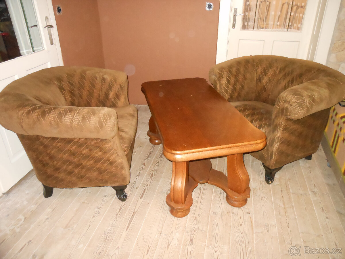 Prodám staré klubové křesla - 4