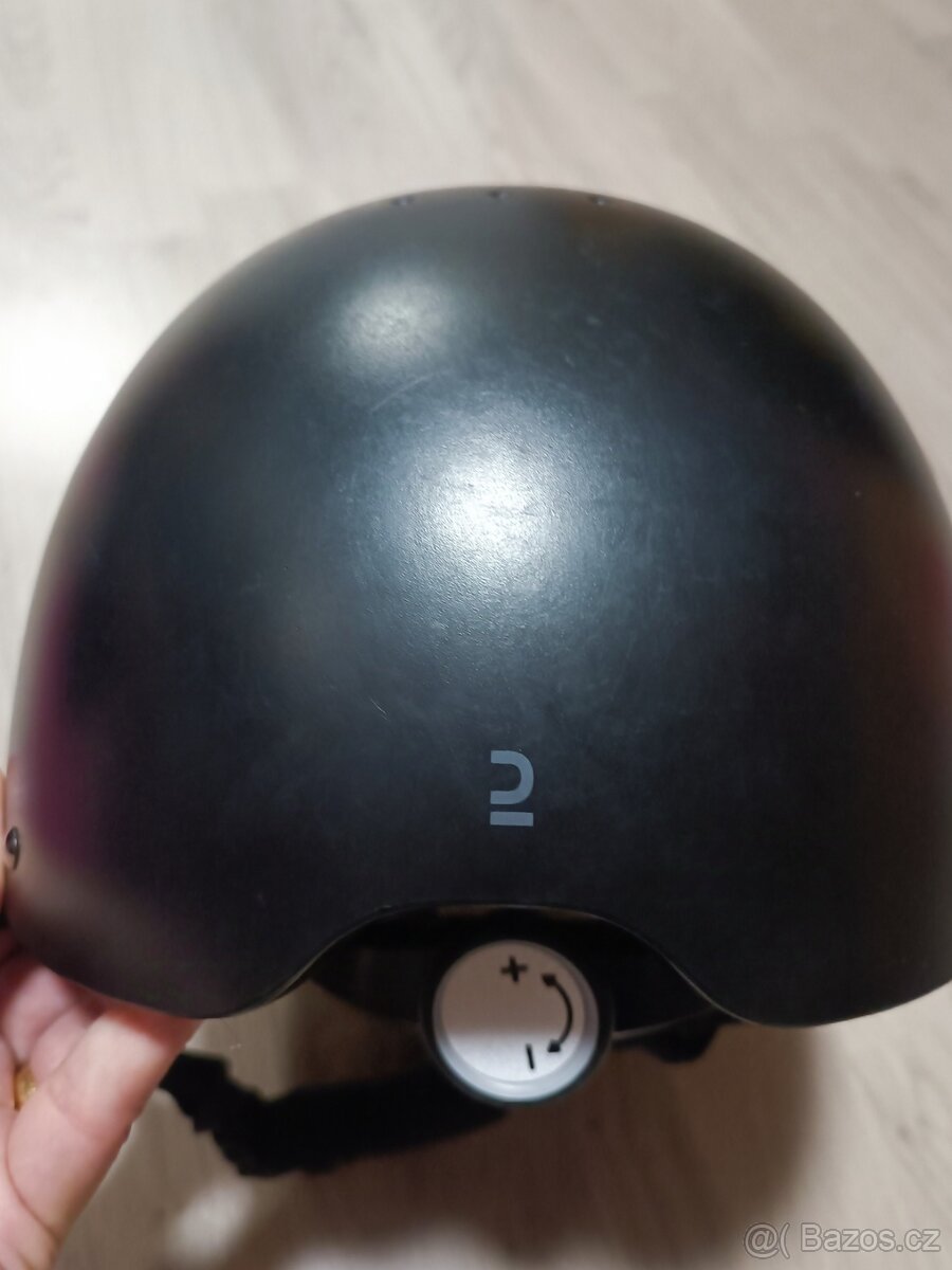 Jezdecká přilba na koně - 4