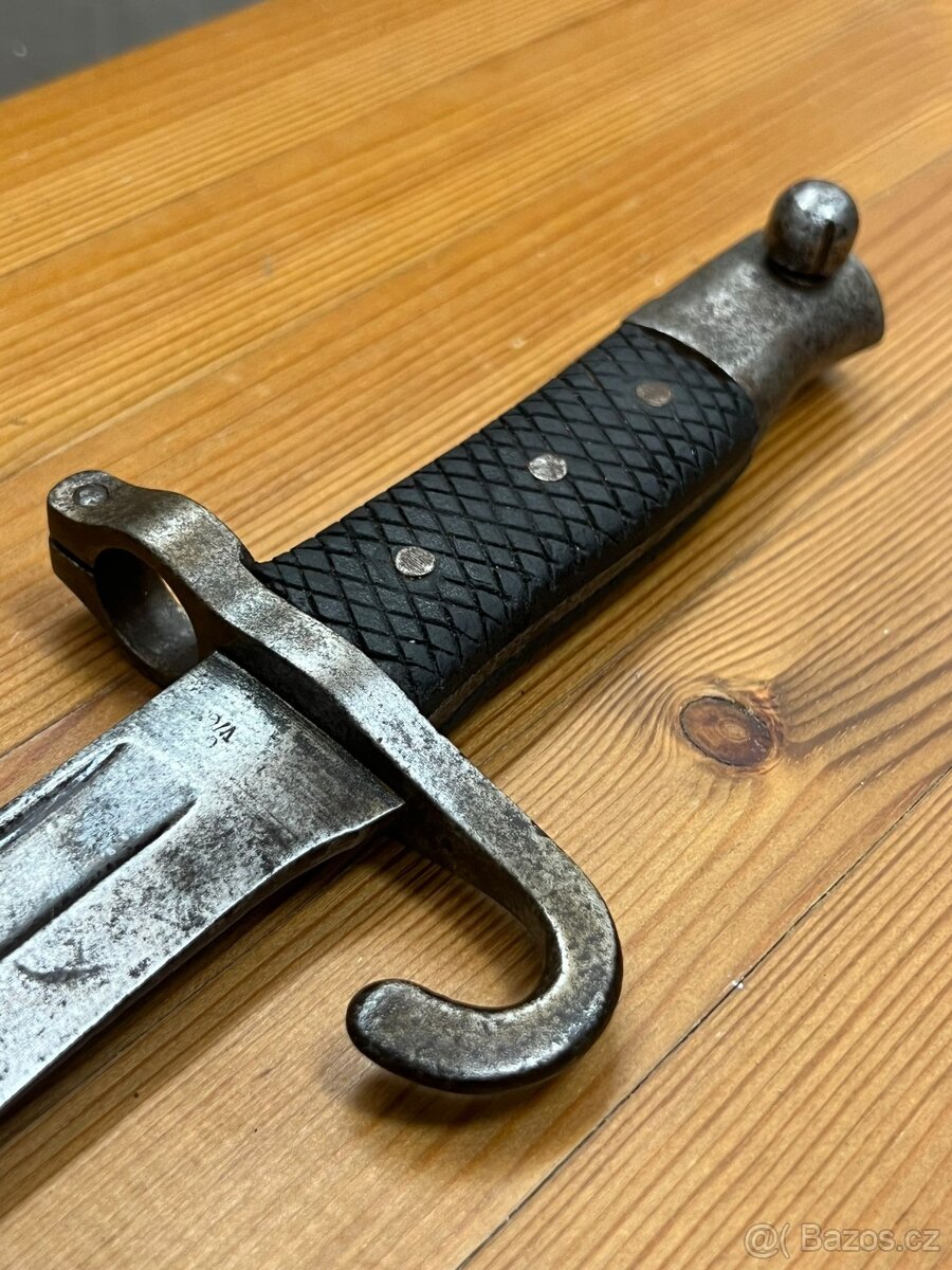 Starý zajímavý bodák - 4