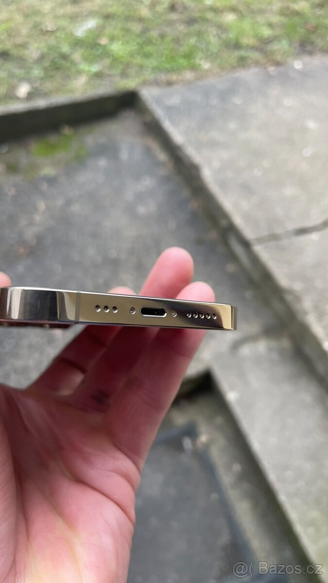 iPhone 13 Pro, 256 GB, Gold -model A2638 ,Top stav - 4