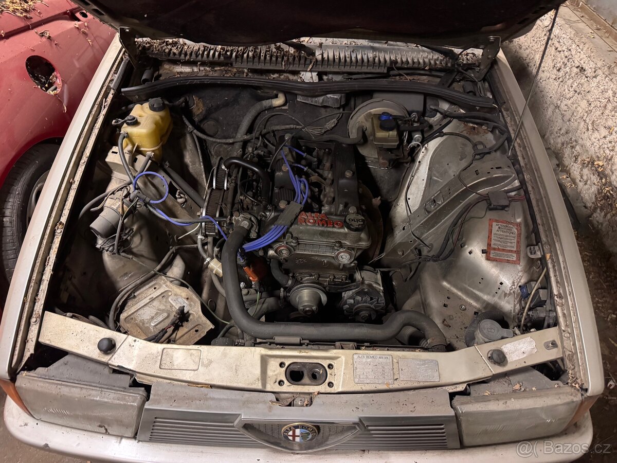 Alfa Romeo 75 1.6 Carb - 4
