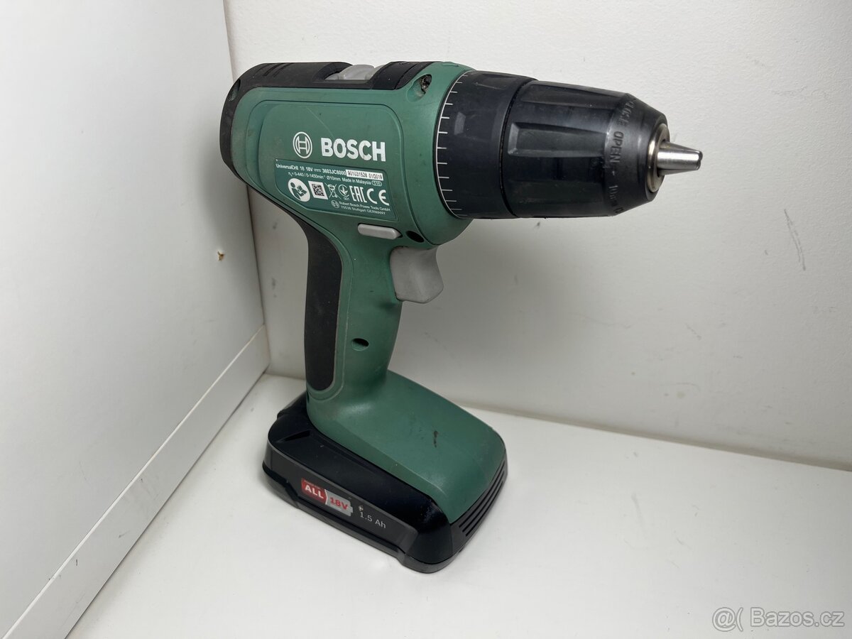 Aku šroubovák Bosch UniversalDrill 18 - 4