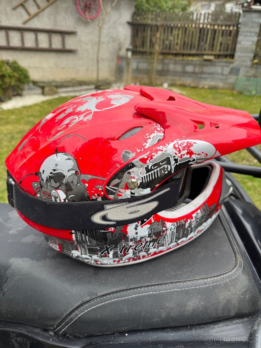 DĚTSKÁ HELMA XTREME - ČERVENÁ - 4