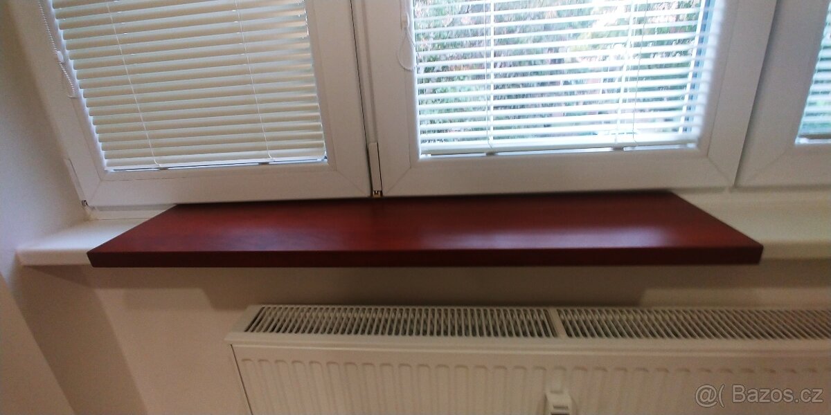 Police na stěnu - 4