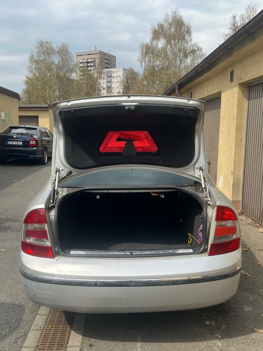Škoda Superb 2.0 TDI 103kW 2006 - 4
