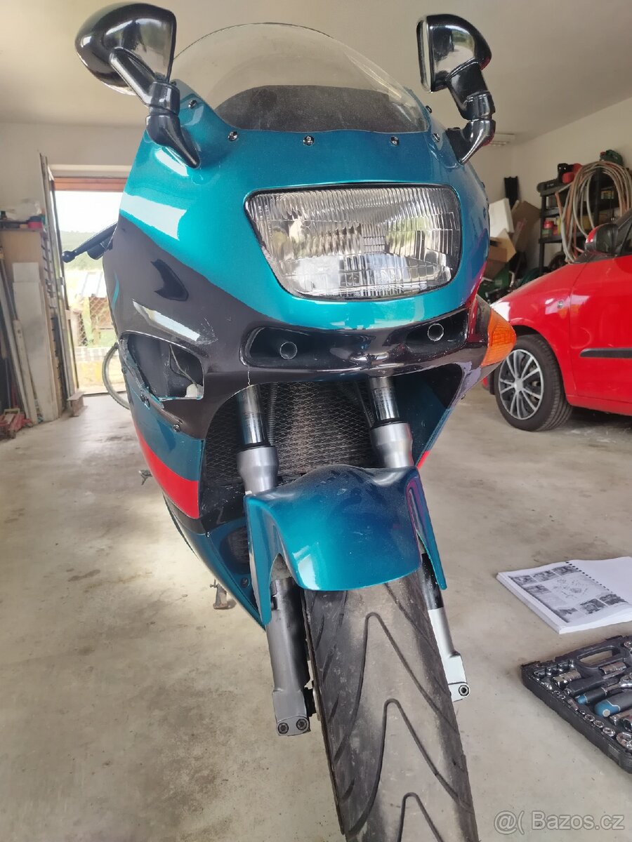 Kawasaki ZZR 600 - 4